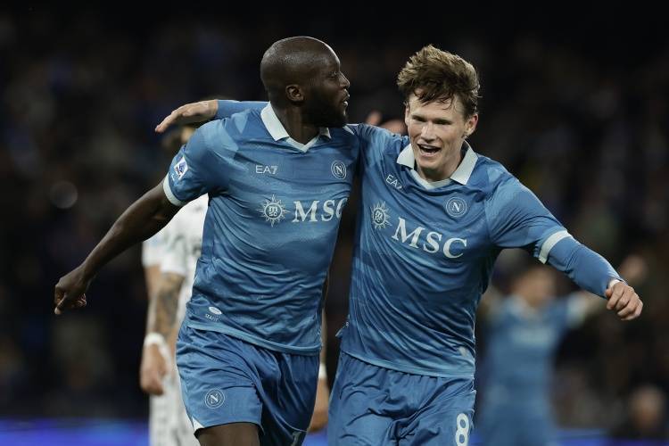 卢卡库：小时候看过拜仁踢曼联的欧冠决赛，所以我只在终场后庆祝